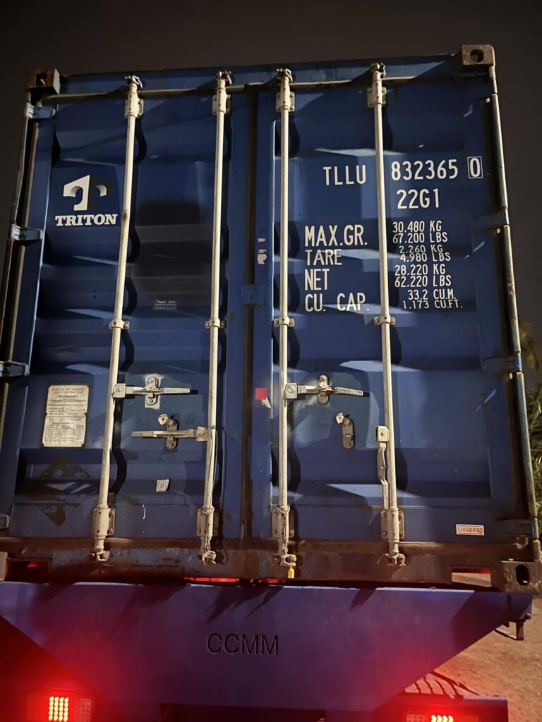 Ankunft des Containers
